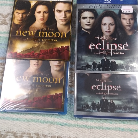 NWT BLU RAY DISC  ECLIPSE AND NEW MOON - Picture 5 of 8